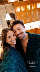 [2025.12.25] helenowen_3795543271956013559.jpg