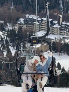 [2025.12.25] idazeile_605641751_18546760777044174_5508103032873015127_n.jpg