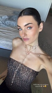 [2025.12.26] celinebethmann_3796154487359152293.jpg