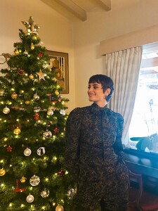 [2025.12.26] taylor_hill_590421834_18552596809024492_2757609829485979202_n.jpg