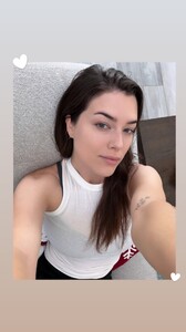 [2025.12.27] heylaurensummer_3797008552536868122.jpg