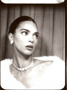 [2025.12.29] kendalljenner_606972063_18984395209044931_3329242925558338997_n.jpg