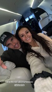 [2025.12.29] nina_3798414246720497472.jpg