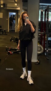 [2025.12.30] barrefaeli_3799027513473664292.jpg