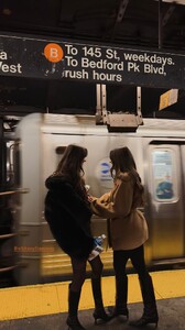 [2025.12.30] helenowen_3799315584404907808.jpg