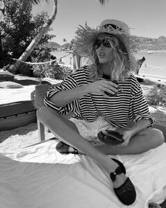 [2025.12.30] hoskelsa_608334427_18547731751010569_8023761423443342497_n.jpg