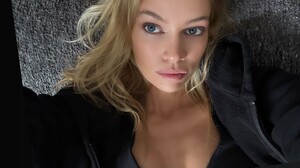 [2025.12.30] stellamaxwell_3798940844749772160.jpg