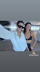 [2025.12.31] nina_3799918114444815844.jpg