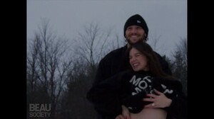 [2025.12.12] haileesteinfeld_DSLg5p9kjM_.jpg