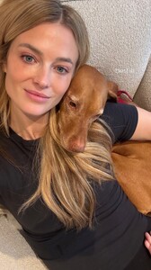 [2025.12.12] katelove_3786024426425678993.jpg