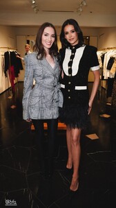 [2025.12.12] nina_3786121306476368718.jpg