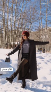 [2025.12.12] victoriajustice_3786452451592025008.jpg