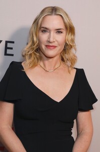 669795484_kate-winslet-34.jpg