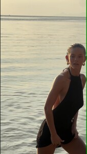 7326979864253287712 - frame at 0m1s.jpg