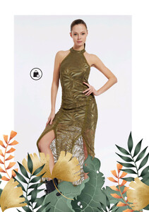 AOK - Guess 2020 Mailer Dress To Impress - page_28.jpg