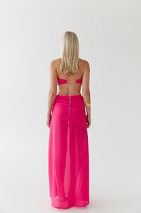 BDevlin - Hntr - GIGI BANDEAU _ MAGENTA_hntr_resort_maddierouxnov127507copy_webedits.jpg