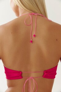 BDevlin - Hntr - GIGI BANDEAU _ MAGENTA_hntr_resort_maddierouxnov127562copy_webedits.jpg