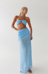BDevlin - Hntr - GIGI BANDEAU _ POWDER BLUE_hntr_resort_maddierouxnov127678copy_webedits.jpg