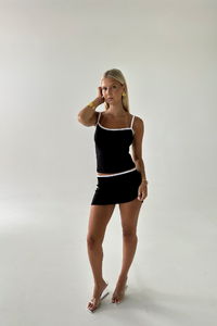 BDevlin - Hntr - LUKE MINI SKIRT_LKESING5.png