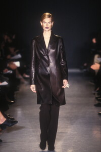 Donna Karan 1996 Women RTW 61.jpg