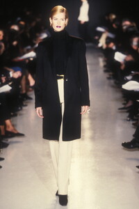 Donna Karan 1996 Women RTW 85.jpg