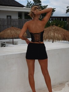 EVenz - Outcast - HART TOP BLACK Corset_HARTTOP_SKIRTBLACK1.jpg