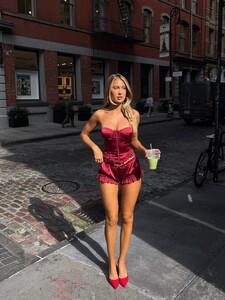 EVenz - Outcast - LUCINE CORSET TOP DEEP RED Corset_LUCINECORSETTOPDEEPRED_LUCINESHORTSDEEPRED4.jpg