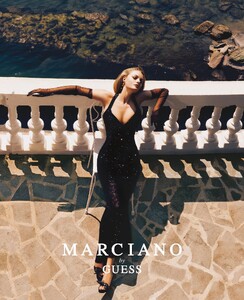 LaurenA - Marciano'24Holiday - 2024-12-03_1440x1770_01.jpg