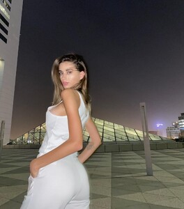 Liza Kovalenko - Instagram [2020.05.03] 3.jpg