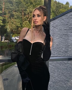 MarieJ - SocMedia - 2023-07-08_1440x1788_47.jpg