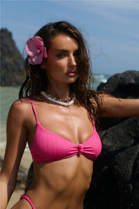 NSole - HMolly - Lush Tide Swim Top Pink - Image 2_251103_HM1210_jpg_1765161497.jpg