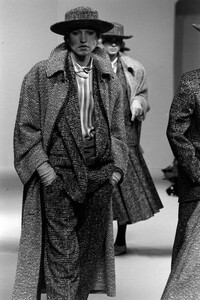 NitaSalov-Cerruti-FW-1984-85 (5).jpg