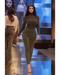 OriolaM - 2021-03-30_1440x1800 (GuessShowLugano Mar'21) 07.jpg