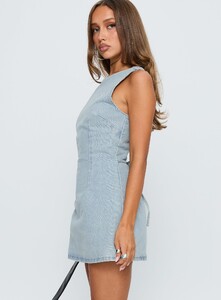 ParisG - PrPolly - Ainsleigh Shift Denim Playsuit Light Wash-8 - 3-Model-Paris-Us2.jpg