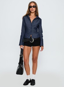 ParisG - PrPolly - Anni Shirt Blue Denim-8 - 2-Model-Paris-Us2.jpg