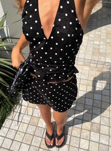 ParisG - PrPolly - Beffanie Halter Wrap Set Black Polka Dot-9 - 1-Model-Paris-Us2.jpg