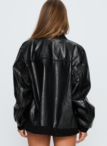 ParisG - PrPolly - Believe It Faux Leather Bomber Jacket Black-8 - 4-Model-Paris-Us2.jpg