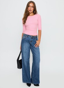 ParisG - PrPolly - Elaia 3_4 Sleeve Top Pink-8 - 2-Model-Paris-Us2.jpg