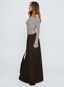 ParisG - PrPolly - Hallee Maxi Skirt Brown-8 - 3-Model-Paris-Us2.jpg
