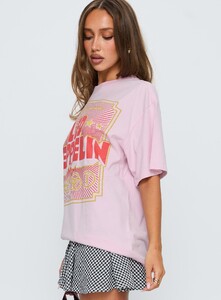 ParisG - PrPolly - Led Zeppelin Vintage Graphic Top Pink-6 - 3-Model-Paris-Us2.jpg