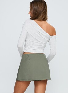 ParisG - PrPolly - Sora Skort Olive-7 - 4-Model-Paris-Us2.jpg