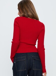 ParisG - PrPolly - Sorenna Long Sleeve Top Red-8 - 4-Model-Paris-Us2.jpg