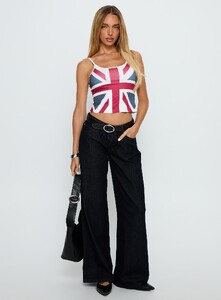 SG - PrPolly - Carrie Cami Top Crimson-8 - 2-Model-Shelby-Us2.jpg