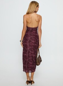 SG - PrPolly - Datari Dress Tonal Paisley Plum-6 - 4-Model-Shelby-Us2.jpg