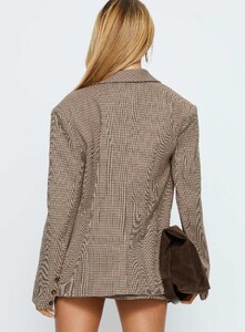 SG - PrPolly - Deane Blazer Brown Check-8 - 4-Model-Shelby-Us2.jpg