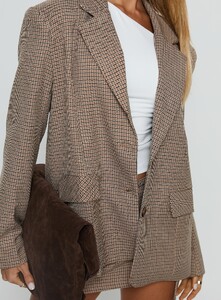SG - PrPolly - Deane Blazer Brown Check-8 - 5-Model-Shelby-Us2.jpg
