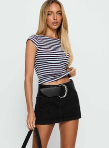 SG - PrPolly - Nicolina Low Rise Denim Mini Skirt Washed Bl-8 - 1-Model-Shelby-Us2.jpg