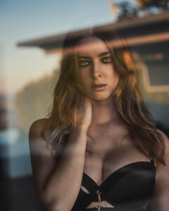 SLGrant - AssortedSM 2023-11-13_1440x1800_16.jpg