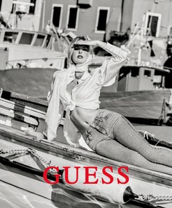 SLuders - Guess Timeless Denim 23Fall_3.jpg