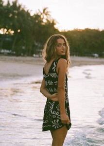 Saskia - PoolsidePar - JamiacaKnitDress13F.jpg